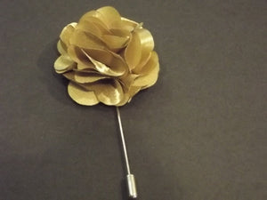 Gold Flower Lapel Pin