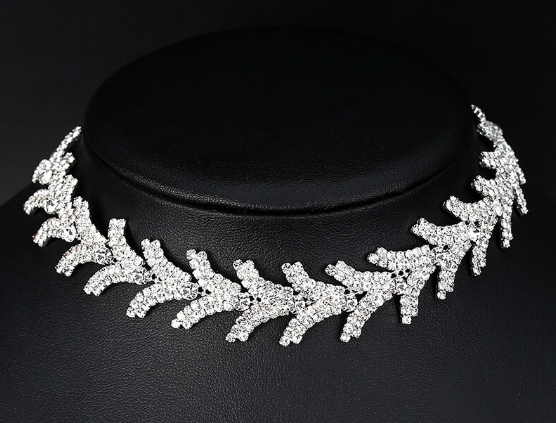 Go & Do Arrowhead Choker