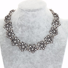 Load image into Gallery viewer, Flower Necklace, 2 Colors
